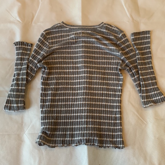 American Eagle long sleeve top - Picture 4 of 4